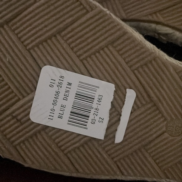 NWT  Denim Monogram Espadrille Flats. Cute, comfy, stylish. 💙🤍💙🤍 - Picture 6 of 6